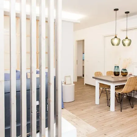 Comfortable 2 Bd Apt Near Sintagma Square Athens Exterior photo