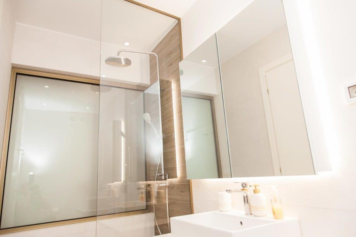 Comfortable 2 Bd Near Sintagma Square * Athens