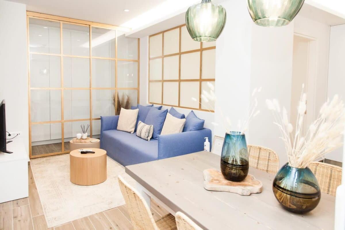 Comfortable 2 Bd Near Sintagma Square Apartment Athens